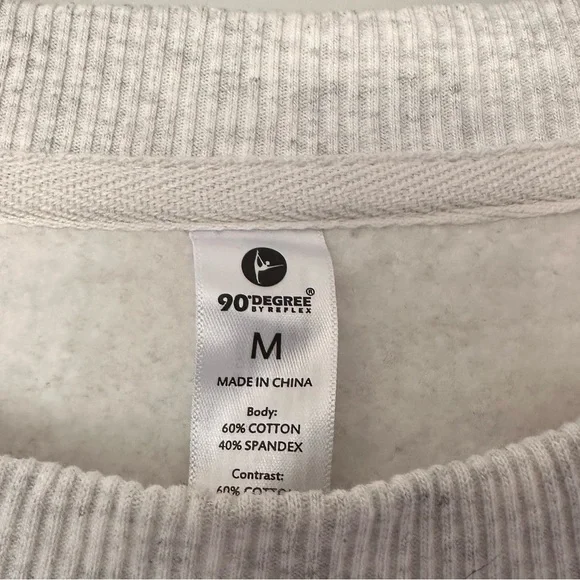 90 Degrees Light Gray Crew Neck Sweater Size M - Picture 3 of 3